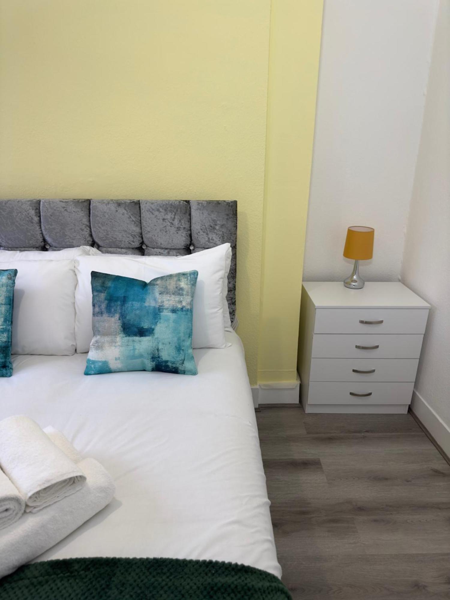Villa Newly Decorated 5-Bed Hackney Townhouse Londra Esterno foto